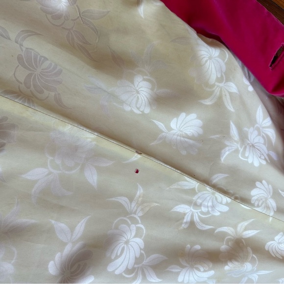 Vintage 1970s Mr. Donovan hot pink velvet coat - Picture 8 of 10